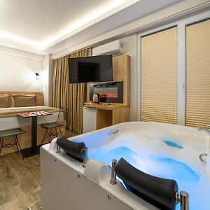 Beys Hotel Suites